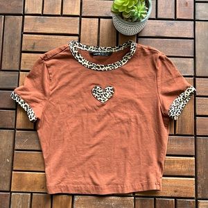 ⚡️EUC⚡️ SHEIN Leopard-Print Heart Crop Top - Size XS.